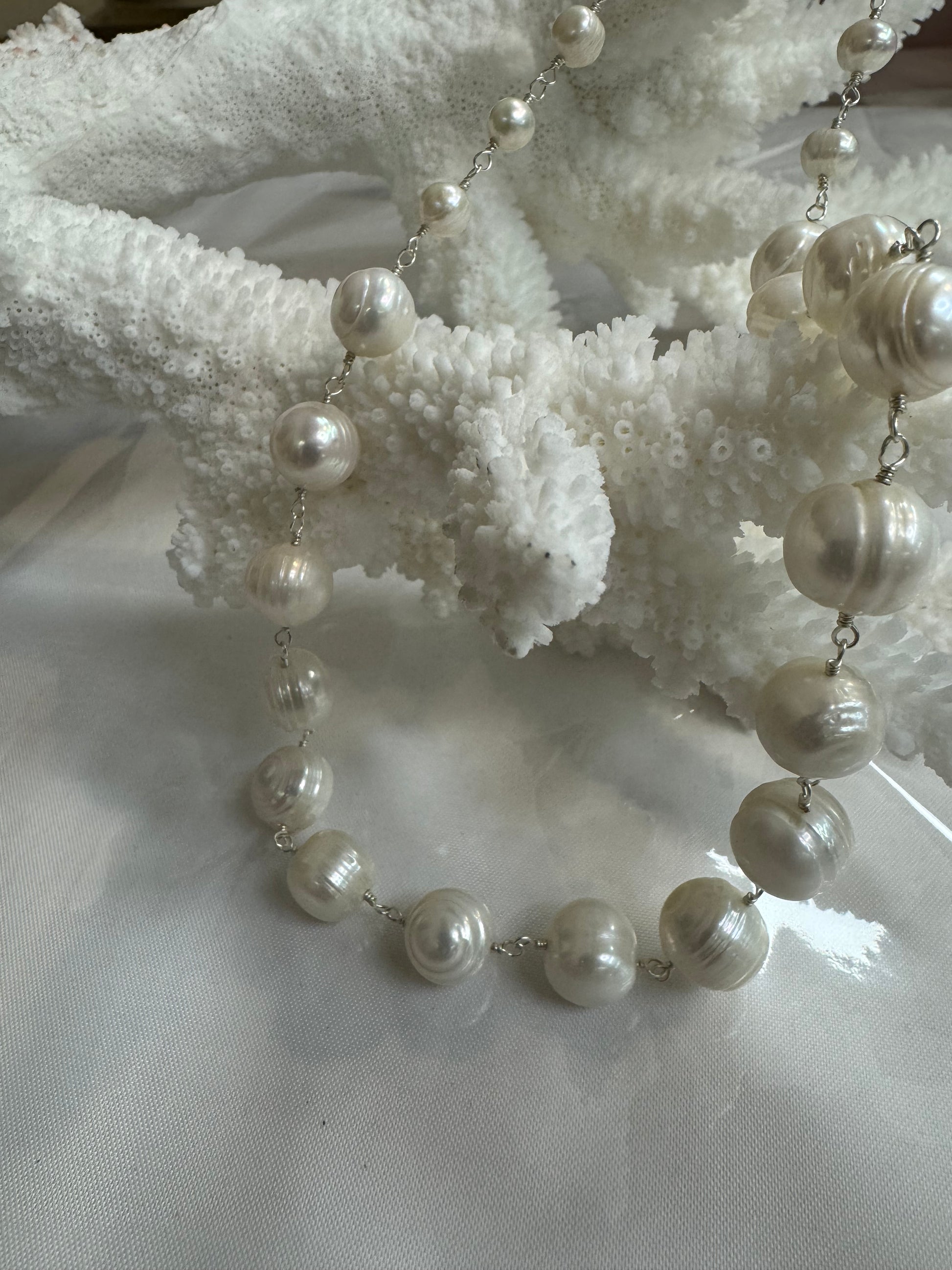 Posh Pearls Necklace